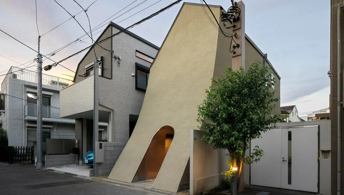 دنیای خیال‌انگیز انیمه‌های ژاپنی در طراحی خانه نویسنده مانگا!