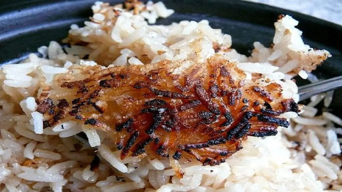 ۴ ترفند جالب برای از بین بردن بوی سوختگی برنج