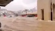 جاری شدن سیلاب شدید در مسقط عمان + ویدئو