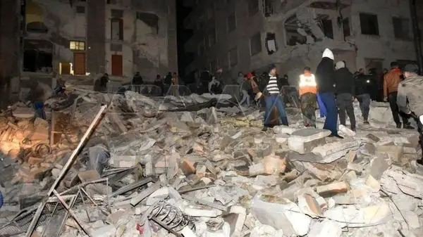 ویدئویی از لحظه وقوع زلزله ترکیه در یک استخر
