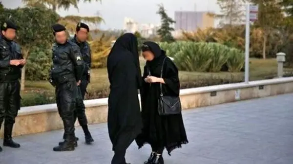 روزنامه کیهان: بی‌حجابی سبب تولد فرزندان نامشروع می‌شود