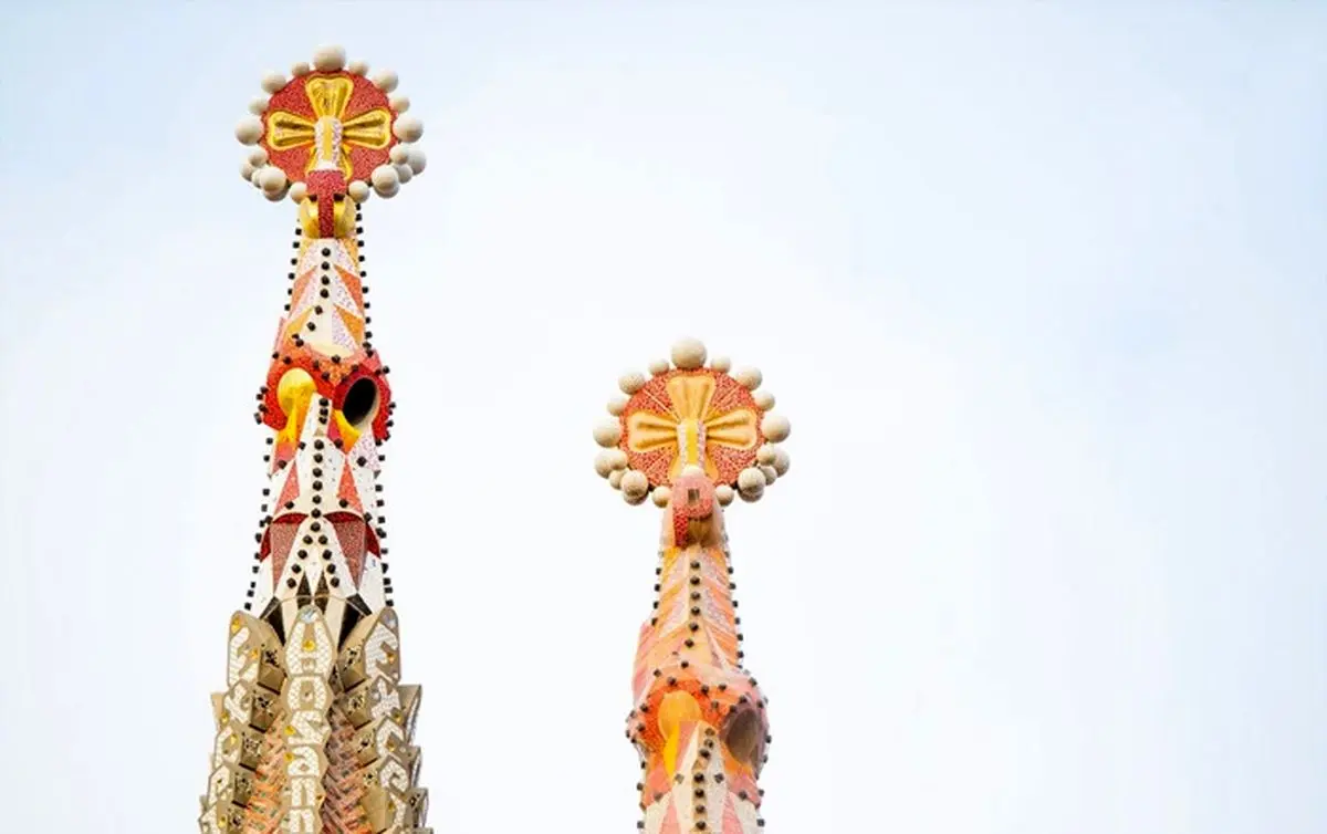 تکمیل دو برج ساگرادا فامیلیا در بارسلون پس از ۴۰ سال!+ویدئو