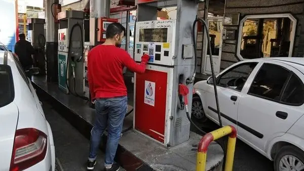قیمت بنزین سهمیه‌ای ۵۰۰۰ تومان و آزاد ۷۵۰۰ تومان می‌شود؟