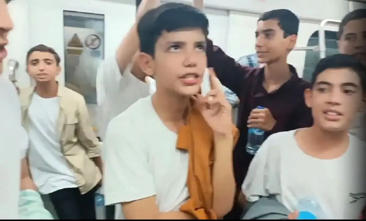 ویدئوی پربازدید از آوازخوانی چند نوجوان در مترو تهران