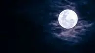 تصاویر جالب و خلاقانه از حرکت ماه در آسمان شب