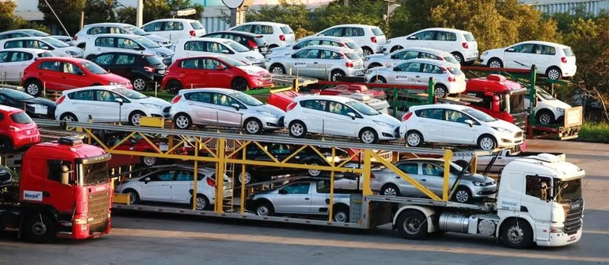 امسال ۷۰ تا ۱۰۰ هزار خودرو وارد می‌شود