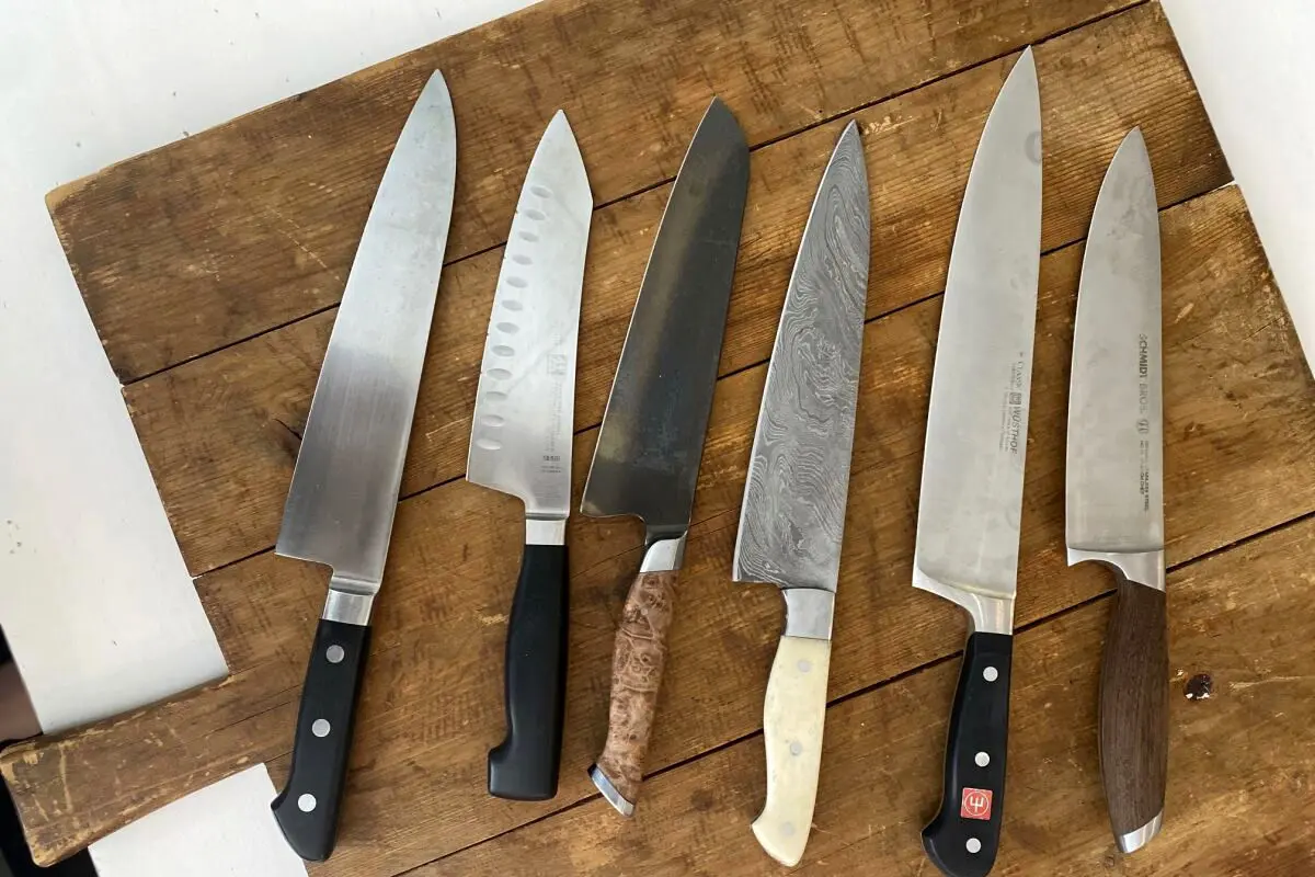راه‌های ساده و کاربردی برای تیز کردن چاقوهای کُند خانگی + ویدئو