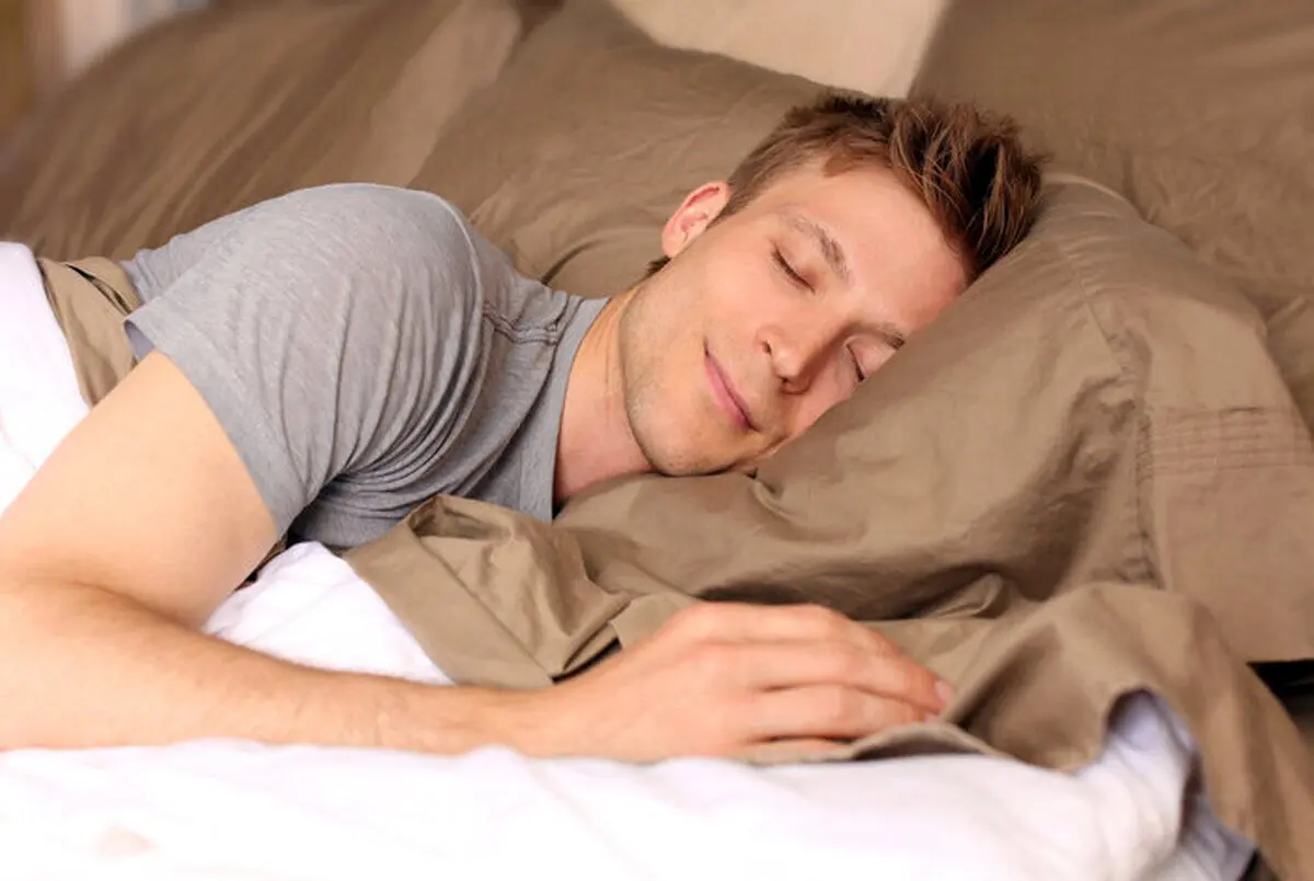 ترفندهای ساده و کاربردی برای اینکه شب‌ها تا صبح تخت بخوابید
