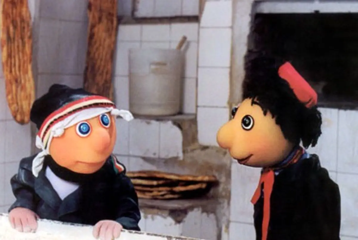 حضور نوروزی آقای مجری در تلویزیون، باز هم بدون کلاه قرمزی و پسرخاله