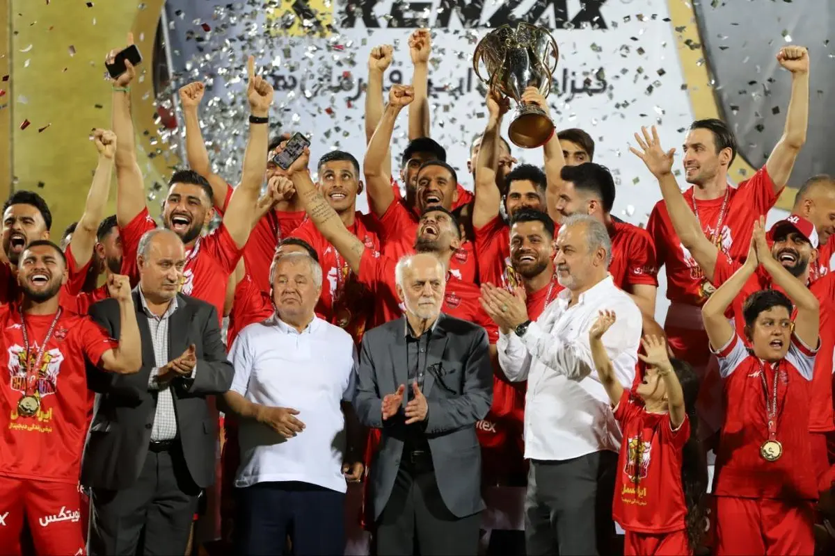 حرکتِ غیراخلاقی علی پروین پس از جشن قهرمانی پرسپولیس همه را عصبانی کرد!