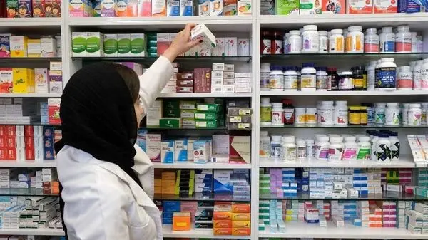 واکنش سازمان غذا و دارو به خبر رعایت حجاب در داروخانه‌ها: منظور تفکیک پرسنل و مسئول فنی است