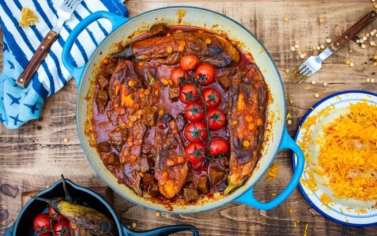 چرا خورشت بادمجان تلخ می‌شود؟ + راه حل گرفتن تلخی بادمجان