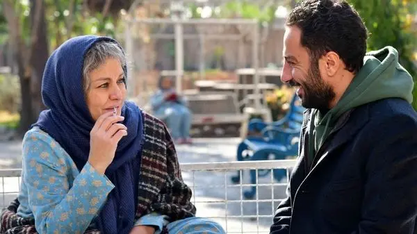 ویدئویی از اولین بوسه زن و شوهر در یک سریال ایرانی بعد از انقلاب!