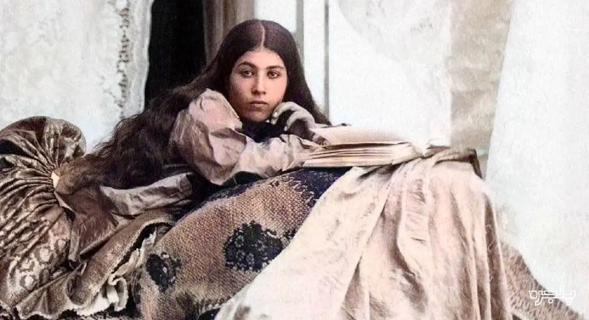 تصاویر جالب و تماشایی از ژست‌های آتلیه‌ای زنان ایرانی در عهد قاجار