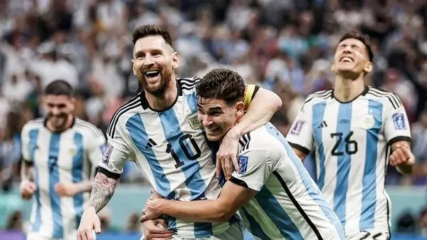 تعظیم آرژانتینی‌ها برای مسی + ویدئو