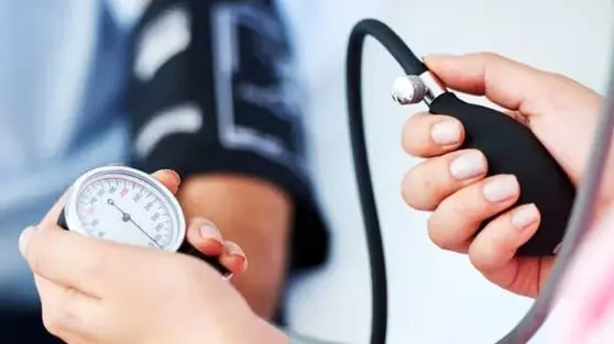 روش‌هایی برای کنترل فشار خون بالا در خانه