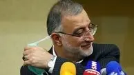 لحن تمسخرآمیز شهردار تهران در پاسخ به خبرنگار زن!