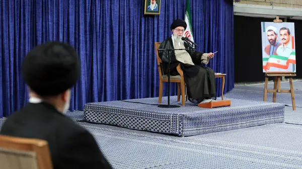 عکس: حضور علیرضا پناهیان در جلسه اقتصادی دولت رئیسی