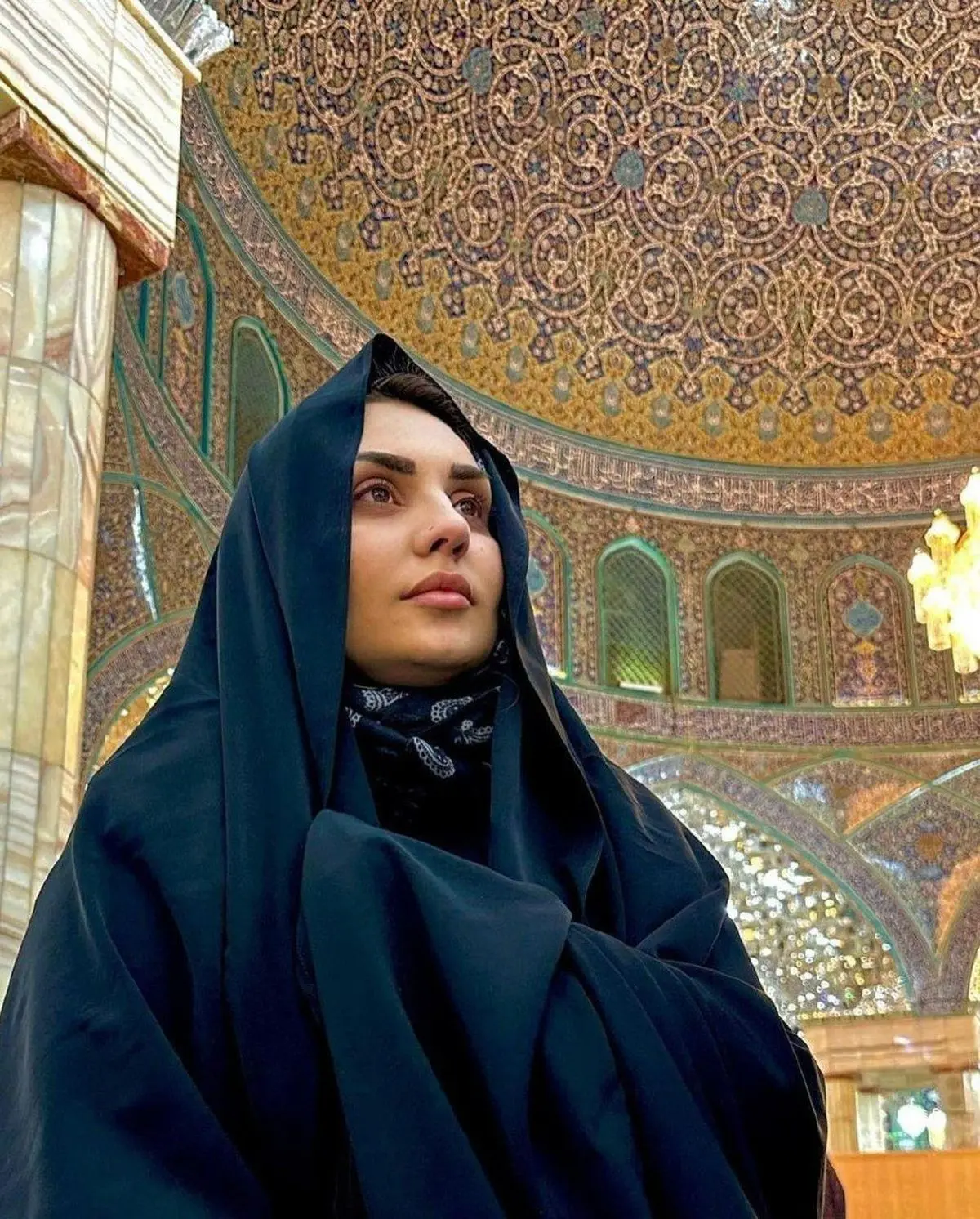 سفر زیارتی خواننده مشهور آذربایجانی در ایران + عکس