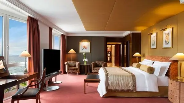 ویدئویی از اتاق‌های فوق لاکچری هتلی در دبی؛ شبی دو میلیارد ناقابل!