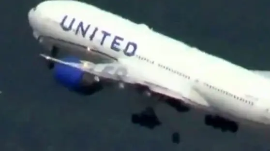 ویدئو: سقوط چرخ هواپیمای مسافربری در حین پرواز
