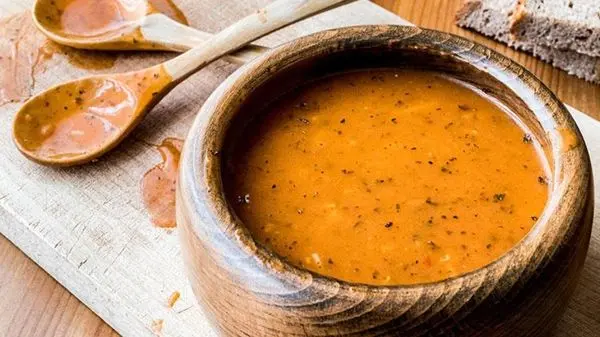 آموزش پخت شوربای اسفناج، یک سوپ ساده و خوشمزه