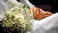 تصویری ناراحت‌کننده از غمگین‌ترین عروس ۲۲ ساله کنار داماد ۹۲ ساله در جنوب غرب ایران!