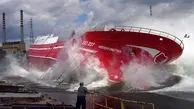 ویدئو: اینگونه یک کشتی غول پیکر را به آب می‌اندازند
