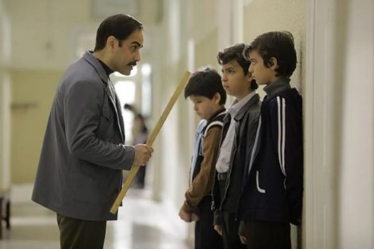 نگاهی به ماجرای شکایت از سریال افعی تهران در پی توهین به مقام معلم