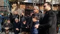 تصاویر تلخ و دردناک از فرزندان شهرام عبدلی در تشییع جنازه