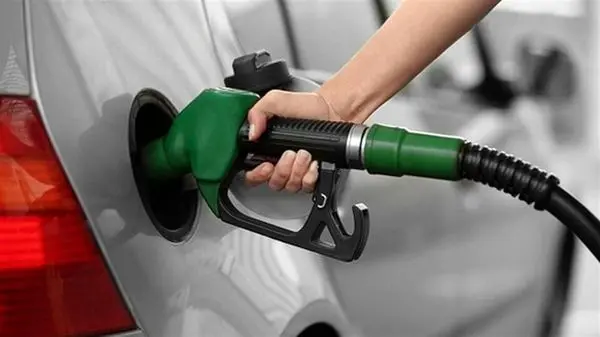 خبر معاون رئیسی درباره تغییر قیمت بنزین 