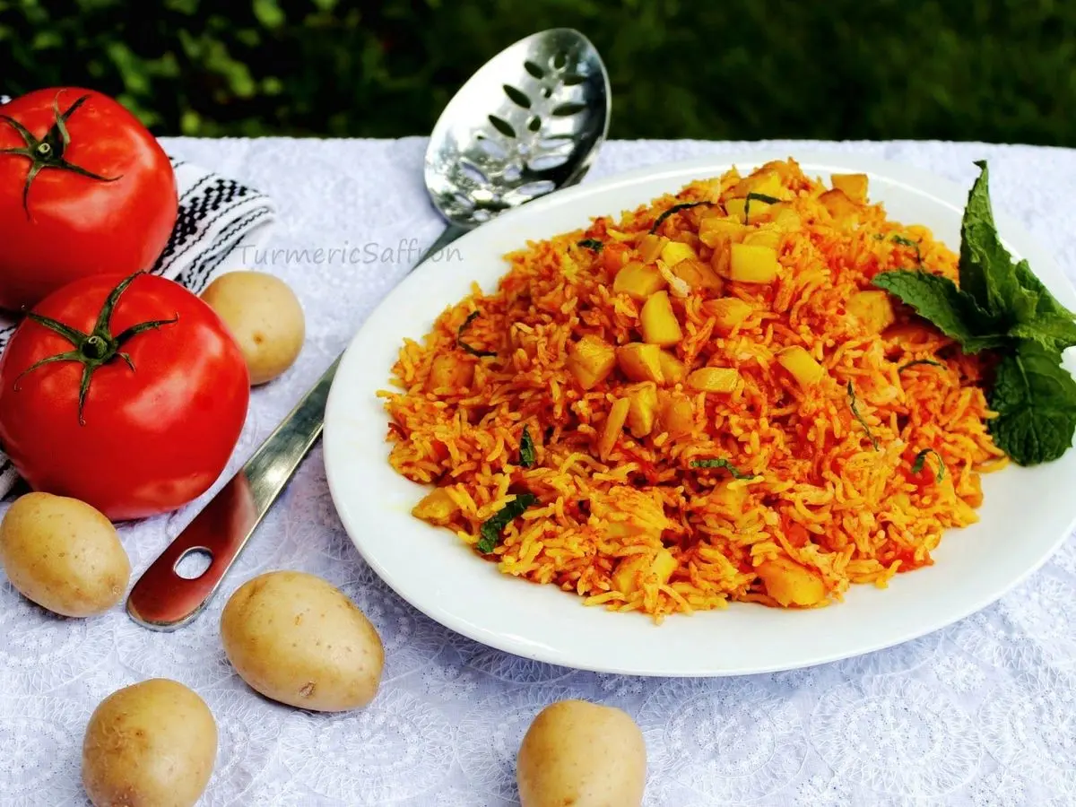 آموزش پخت دمپختک گوجه و سیب‌زمینی؛ غذای ایرانی محبوب