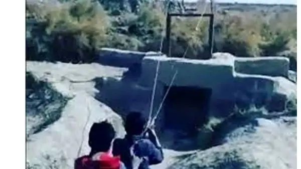 ویدئوی عجیب از شنای طالبان در حوض میدان نقش جهان اصفهان!
