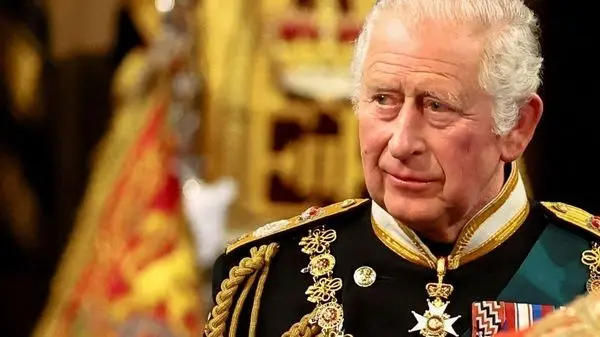 رژه گارد سلطنتی بریتانیا در مراسم تاجگذاری چارلز سوم+ فیلم
