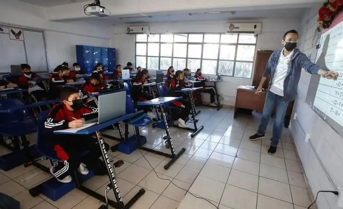 کلاس درس با نیمکت‌های مجهز به دوچرخه! + ویدئو