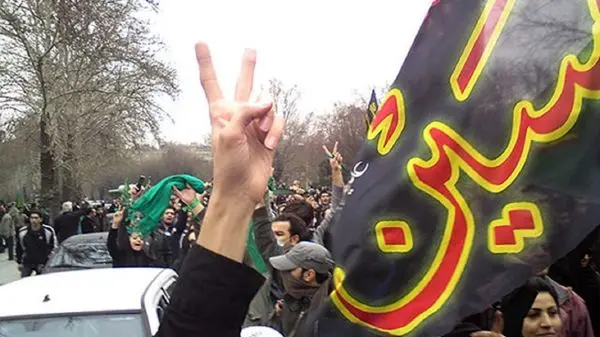 ویدئویی از ضرب و شتم شیعیان عزادار حسینی توسط طالبان!