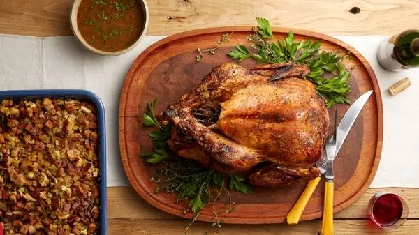 آموزش پخت خوراک مرغ با سس بشامل