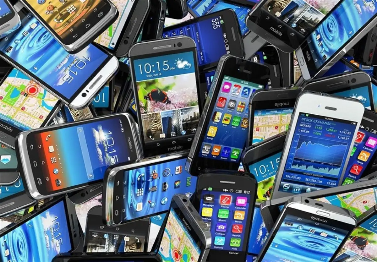 امسال دو میلیون دستگاه تلفن همراه کمتر وارد شده است