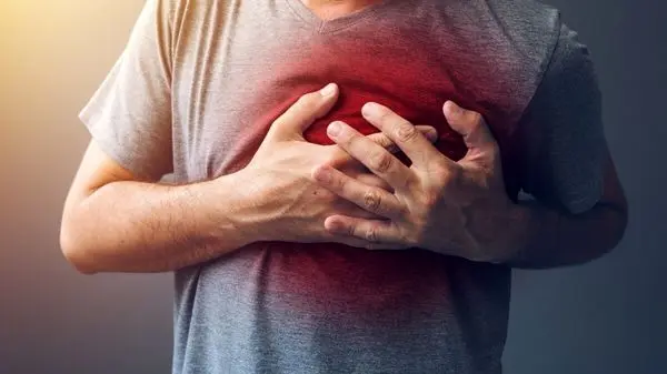 چگونه فرد دچار سکته قلبی را نجات دهیم؟