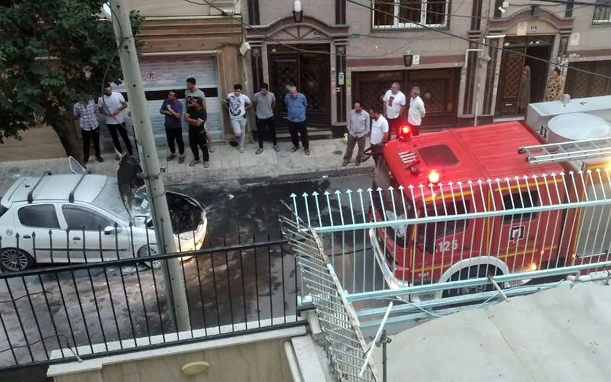 ویدئویی وحشتناک از انفجار  پژو ۲۰۶ در خانی‌آباد تهران
