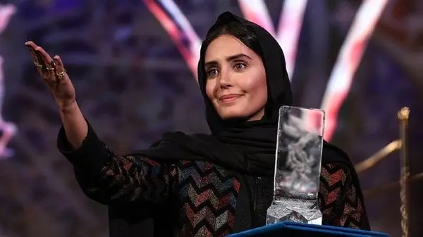 کنایه سنگین سپند امیرسلیمانی به سوتی‌ رئیس سازمانی سینمایی در جشنواره فجر