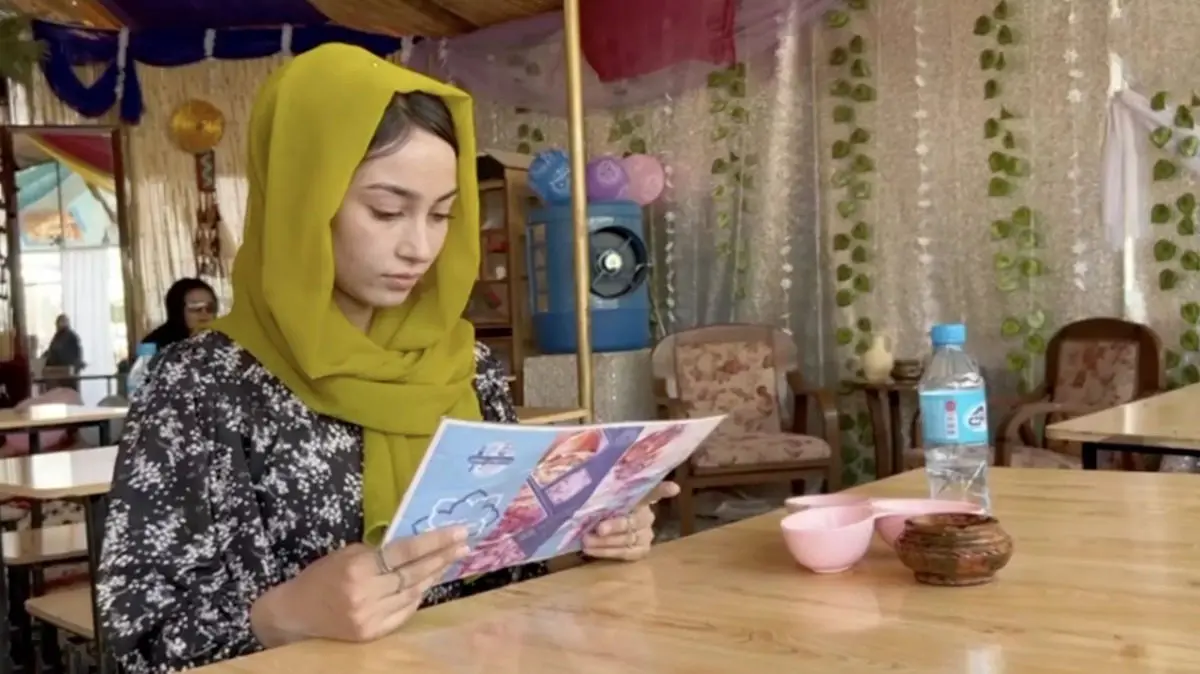 ویدئویی از افتتاح رستورانی در کابل مخصوص زنان!