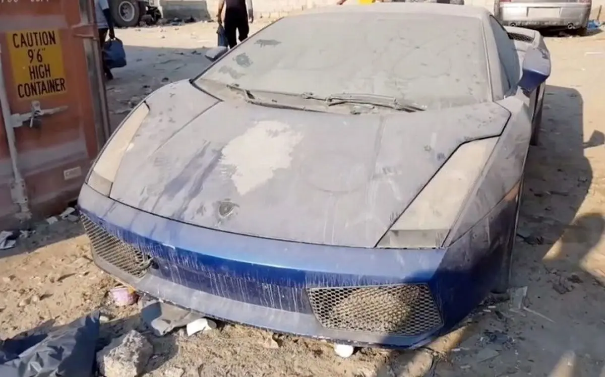 ویدئویی عجیب از قبرستان ماشین‌های گران قیمت فراری، پورشه و لامبورگینی در دبی!