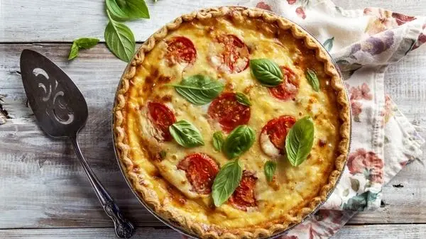 آموزش پخت کوکو به سبک پیتزا در منزل! + ویدئو