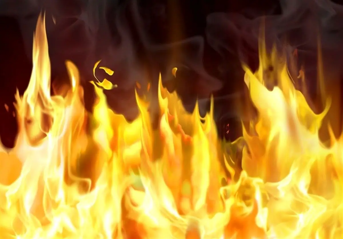 ویدئو دلهره آور لحظه آتش گرفتن ناگهانی یک سانتافه در پمپ بنزین