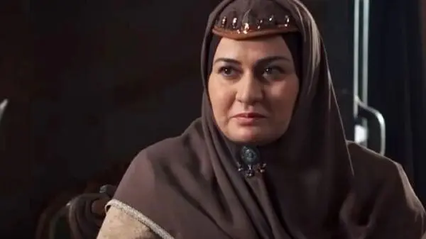 رونمایی از چهره واقعی و جذاب امین میری، زهرمار خان سریال گیلدخت