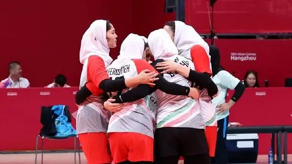 ویدئو: بزن بزن و کتک‌کاری در لیگ برتر والیبال ایران