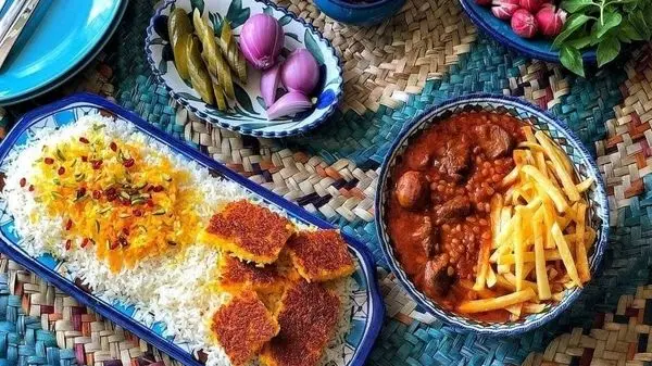 آموزش پخت خورش ریواس با روش مجلسی با طعم جدید و بی‌نظیر