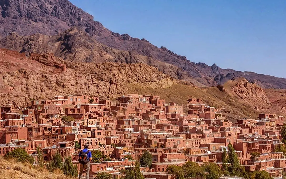 با سرخ‌ترین روستای ایران آشنا شوید!