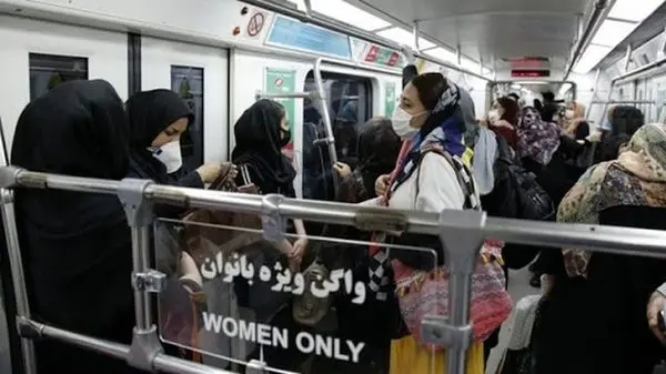 باز هم حادثه در پله برقی‌های مترو تهران